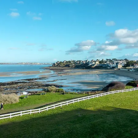 Appartement Basse Vallee By Interhome Dinard
